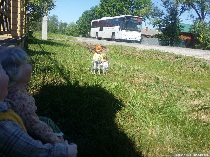 Лето в деревне. Бабушка и дед Костика Валеник