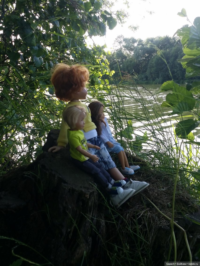 Лето в деревне. Бабушка и дед Костика Валеник