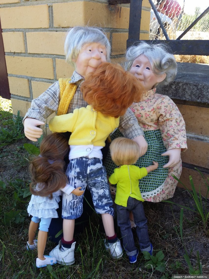 Лето в деревне. Бабушка и дед Костика Валеник