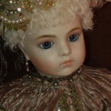 Пьем валерианку, если мы поклонники антикварных кукол