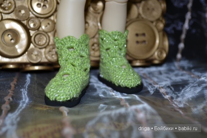 Платья и сапожки для любимой крошки