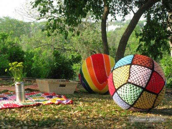 Взрыв пряжи или вязанное граффити (фото 9)