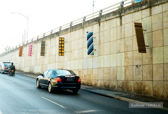 Взрыв пряжи или вязанное граффити