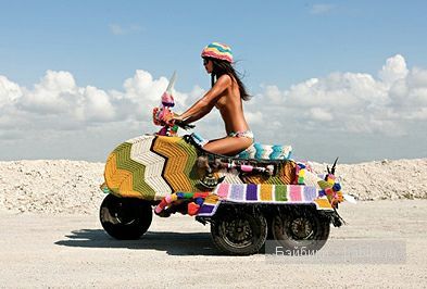 Взрыв пряжи или вязанное граффити