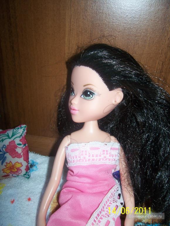 Лекса ,её парень и маленькая братц Лекса ,её парень и маленькая братц