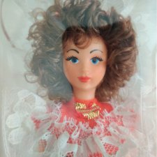 Винтажная кукла PMP Сан-Марино в упаковке