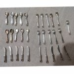 Столовые приборы для куклы