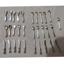 Столовые приборы для куклы