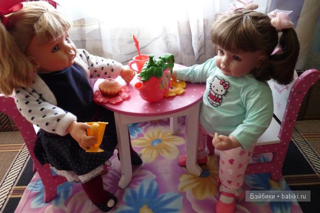 Софьюшка,вам подлить?