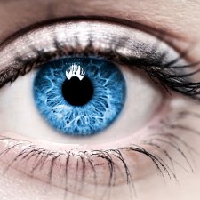 Чем очистить акриловые глазки от следов клея ПВА