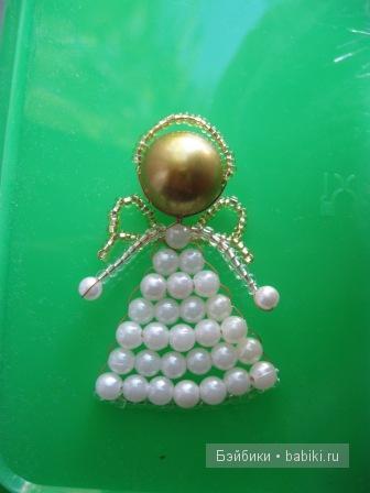 Куклы-ангелочки из бисера и на коклюшках (фото 8)