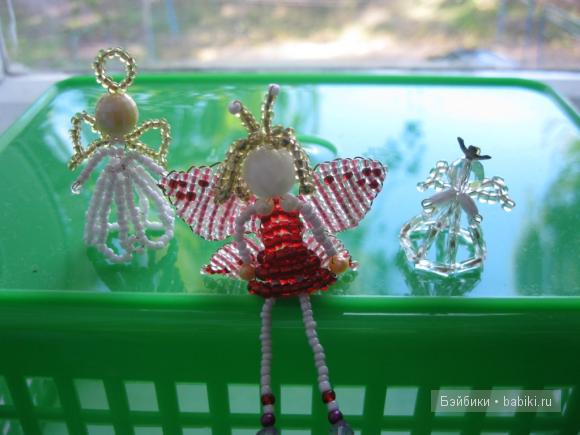 Куклы-ангелочки из бисера и на коклюшках (фото 6)