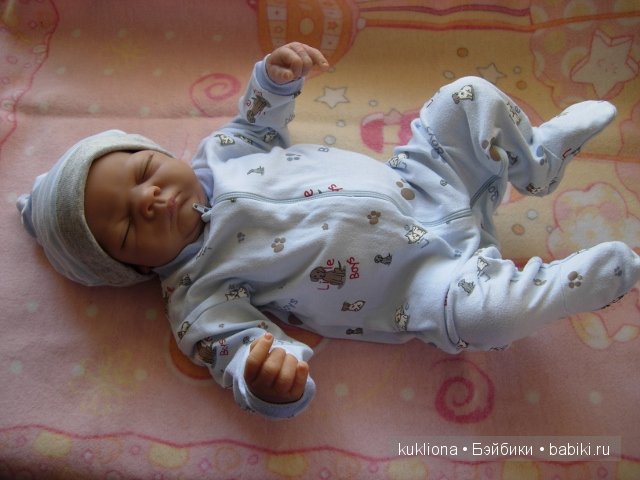 Спящий карапуз от Эштона Дрейка Чарли