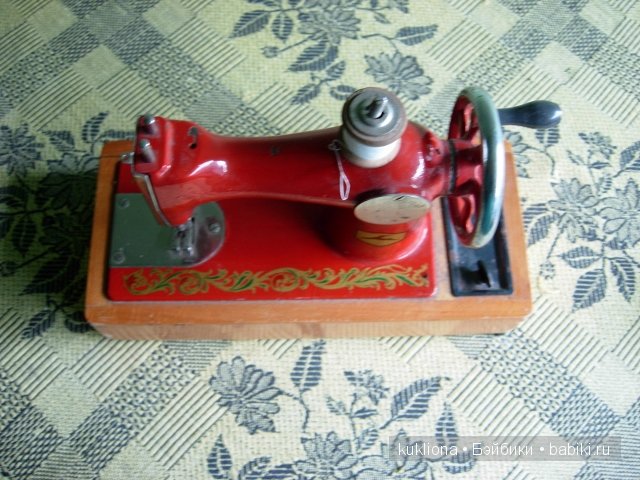Моя первая швейная машинка. Советские игрушки