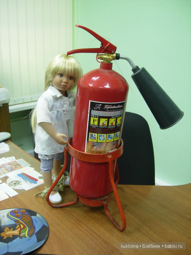 Мой первый рабочий день. Кукла Хелен (Helen Sonja Hartmann Heart and Soul Kidz'n Cats)