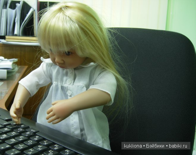 Мой первый рабочий день. Кукла Хелен (Helen Sonja Hartmann Heart and Soul Kidz'n Cats) (фото 3)