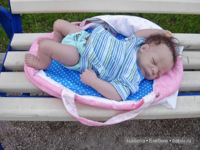 Женщины!..Кто оставил ребенка на лавочке!!? Кукла Charlie The Ashton Drake Galleries (фото 2)