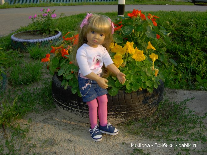 Марейка и цветы. Кукла Mareike Kidz ‘n’ Cats, Sonja Hartmann