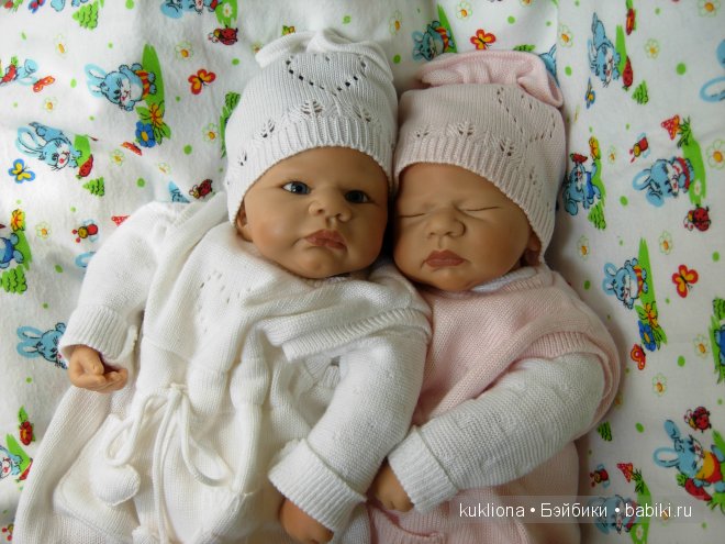 Lilian and Vivian Cathariena Teunissen