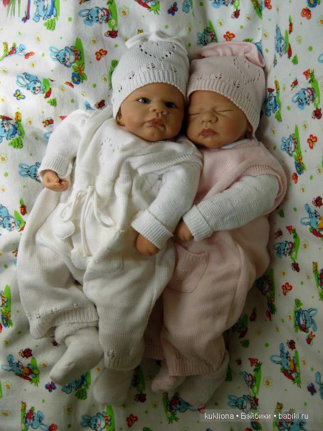 Близнецы Вивиан и Лилиан (Lilian and Vivian Cathariena Teunissen) (фото 7)