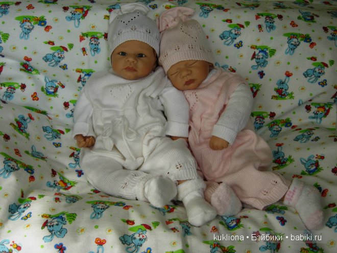 Близнецы Вивиан и Лилиан (Lilian and Vivian Cathariena Teunissen) (фото 10)