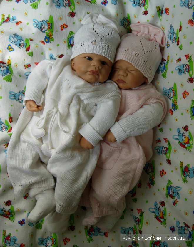 Lilian and Vivian Cathariena Teunissen