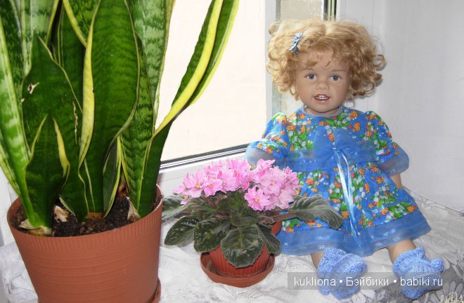 Кукла Emilie Sissel Bjorstadt Skille для Gotz в интерьере (фото 2)