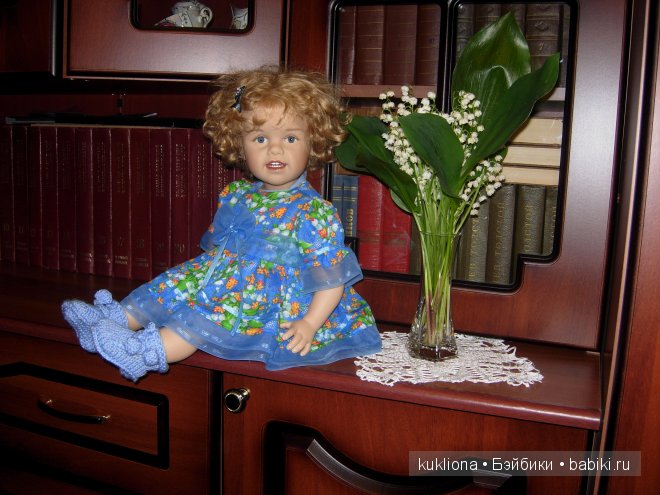 Кукла Emilie Sissel Bjorstadt Skille для Gotz в интерьере