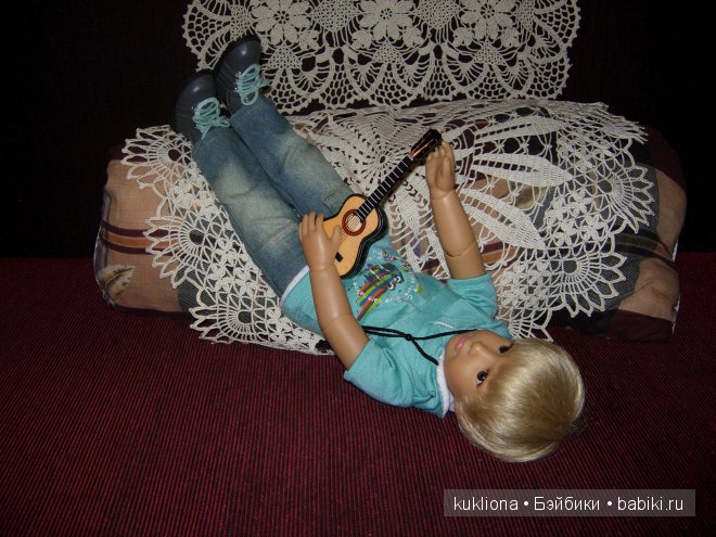 Под балконом давно серенады поют... или как Тим учился играть на гитаре. Кукла Tim Kidz‘n’Cats, Sonja Hartmann