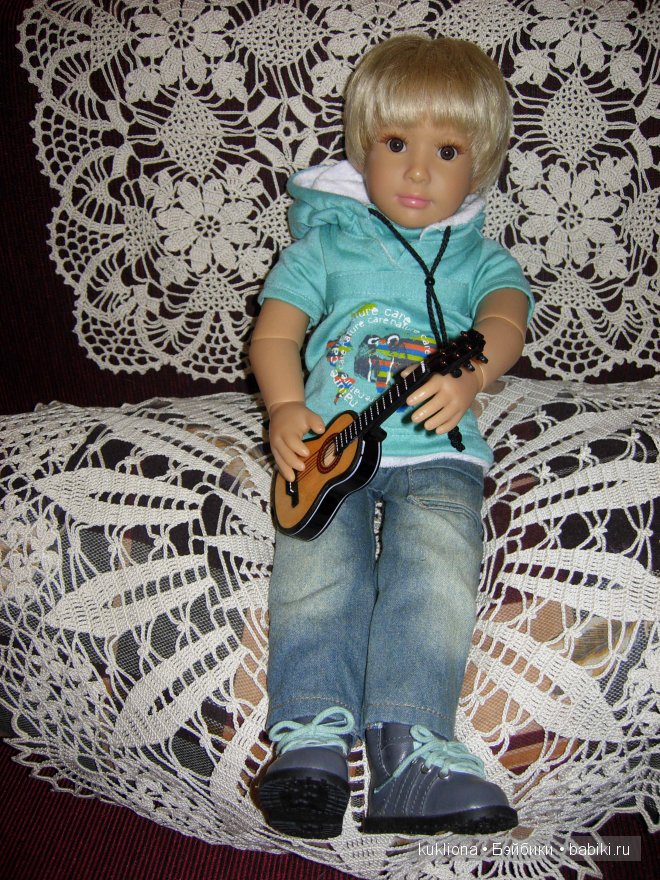 Под балконом давно серенады поют... или как Тим учился играть на гитаре. Кукла Tim Kidz‘n’Cats, Sonja Hartmann