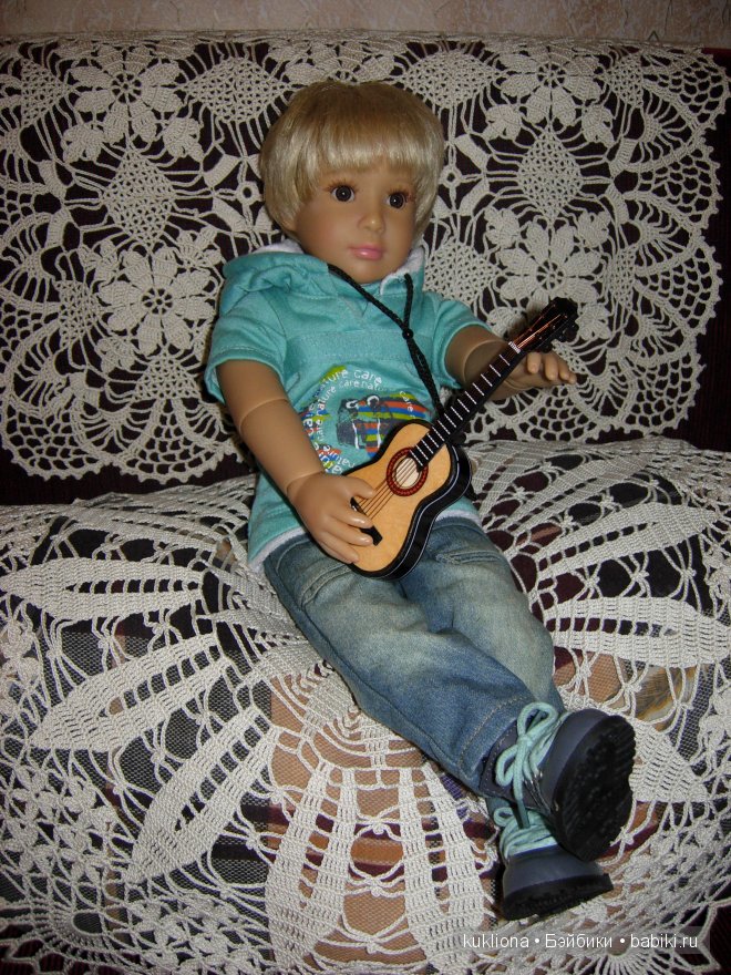 Под балконом давно серенады поют... или как Тим учился играть на гитаре. Кукла Tim Kidz‘n’Cats, Sonja Hartmann