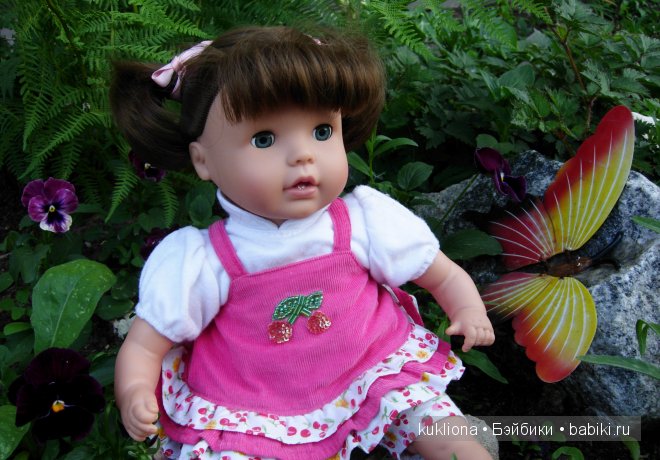 Вишенка Сара Готц с морковкой. Кукла Baby Sarah`h World Gotz 2007