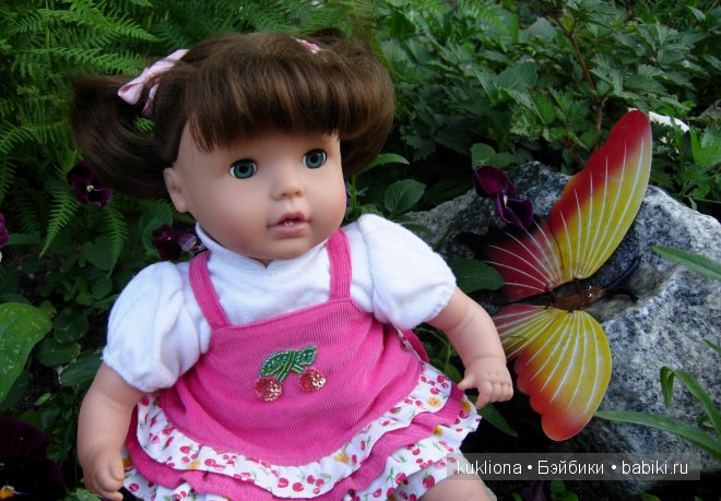 Вишенка Сара Готц с морковкой. Кукла Baby Sarah`h World Gotz 2007