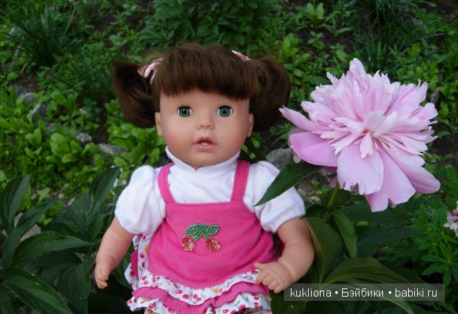 Вишенка Сара Готц с морковкой. Кукла Baby Sarah`h World Gotz 2007