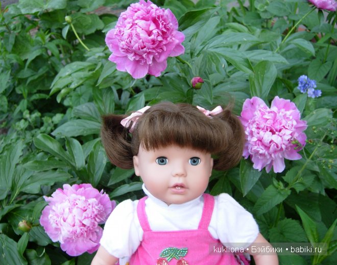 Вишенка Сара Готц с морковкой. Кукла Baby Sarah`h World Gotz 2007