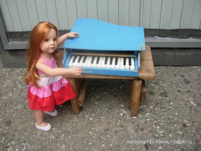 Звенигород. Советский игрушечный рояль
