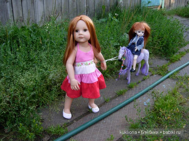 Как Стефания подружилась с маленькой садовой феечкой.Кукла Ханна на прогулке 2012 Gotz Hanna and her dog