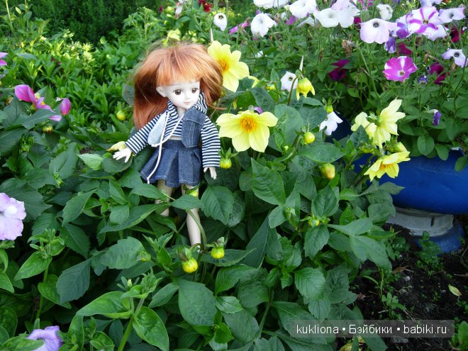 Как Стефания подружилась с маленькой садовой феечкой.Кукла Ханна на прогулке 2012 Gotz Hanna and her dog (фото 9)