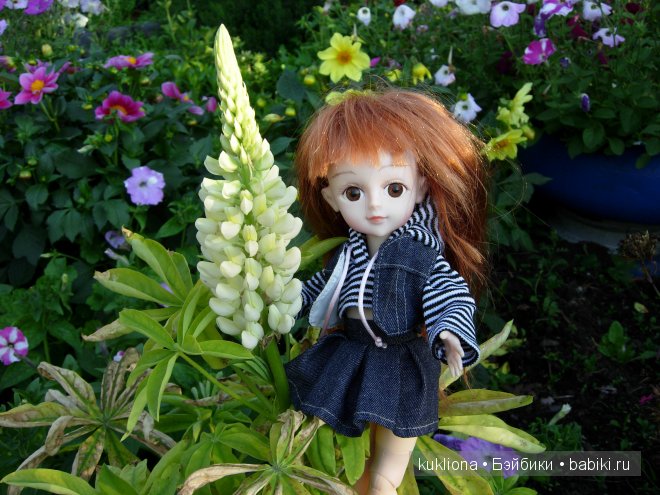 Как Стефания подружилась с маленькой садовой феечкой.Кукла Ханна на прогулке 2012 Gotz Hanna and her dog (фото 8)