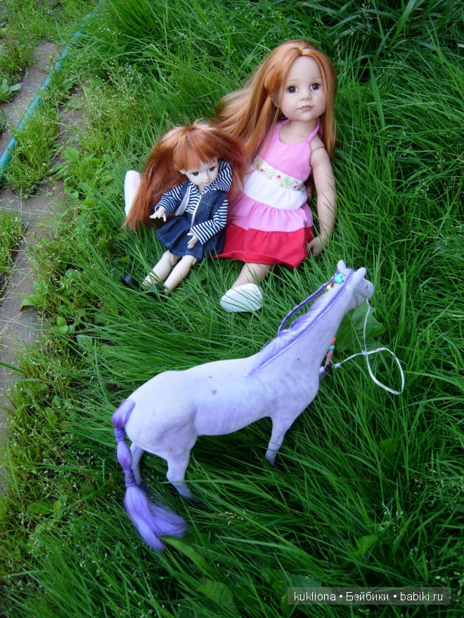 Как Стефания подружилась с маленькой садовой феечкой.Кукла Ханна на прогулке 2012 Gotz Hanna and her dog