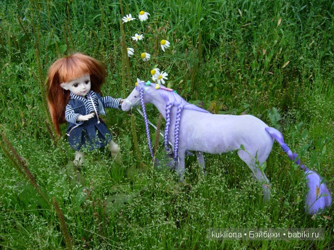 Как Стефания подружилась с маленькой садовой феечкой.Кукла Ханна на прогулке 2012 Gotz Hanna and her dog