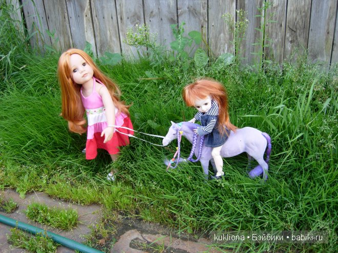 Как Стефания подружилась с маленькой садовой феечкой.Кукла Ханна на прогулке 2012 Gotz Hanna and her dog