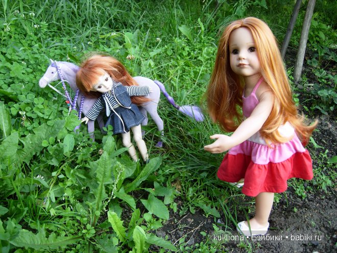 Как Стефания подружилась с маленькой садовой феечкой.Кукла Ханна на прогулке 2012 Gotz Hanna and her dog