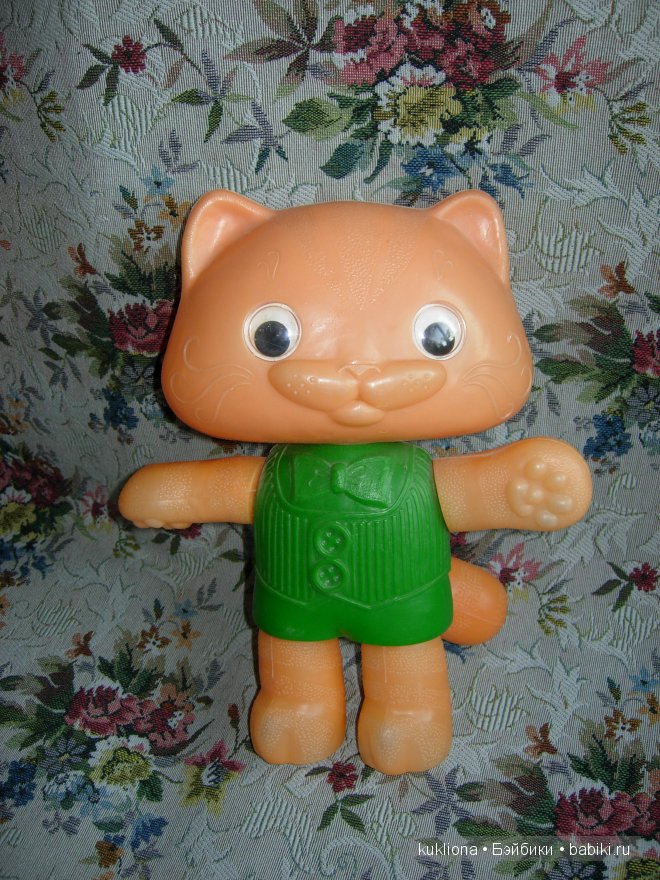 Подружкины игрушки. Советские куклы, мягкие игрушки, пластмассовый Карлсон и котик (фото 2)