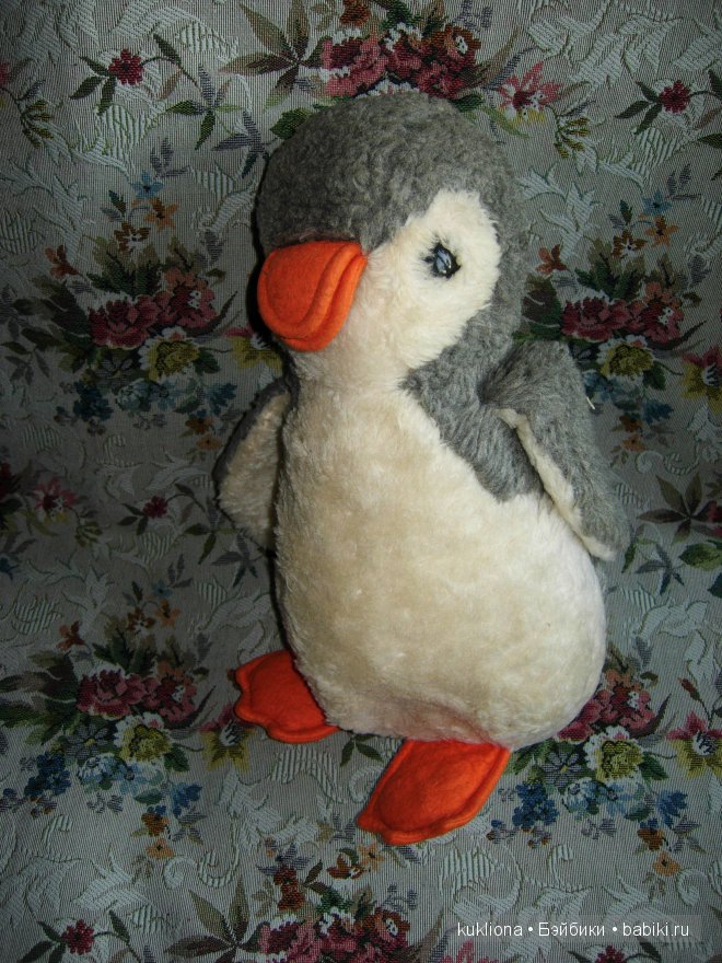 Подружкины игрушки. Советские куклы, мягкие игрушки, пластмассовый Карлсон и котик