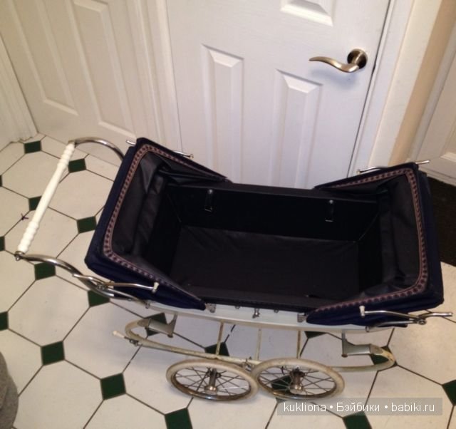 Кукольные коляски для двойняшек и не только