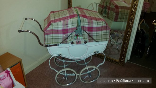 Кукольные коляски для двойняшек и не только