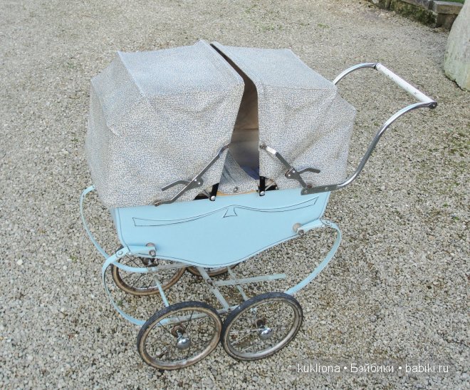 Кукольные коляски для двойняшек и не только