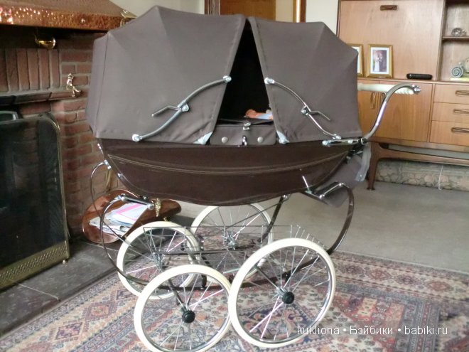 Кукольные коляски для двойняшек и не только