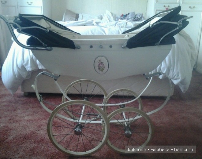 Кукольные коляски для двойняшек и не только